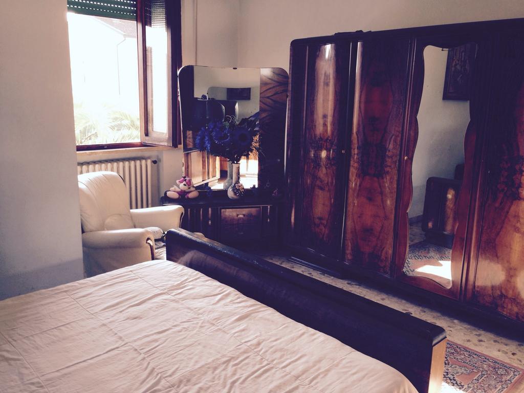 Hotel Stanza Bellaria à Pontedera Extérieur photo